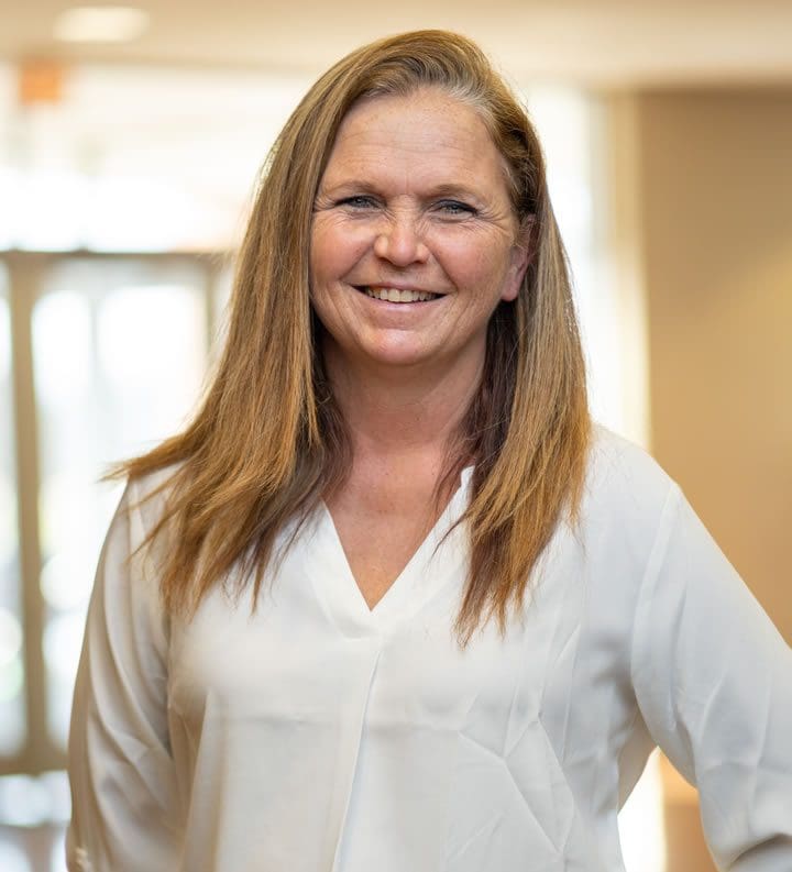 Staff: Wendy Reid