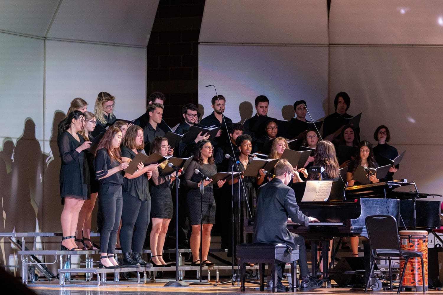 Concert Choir performance