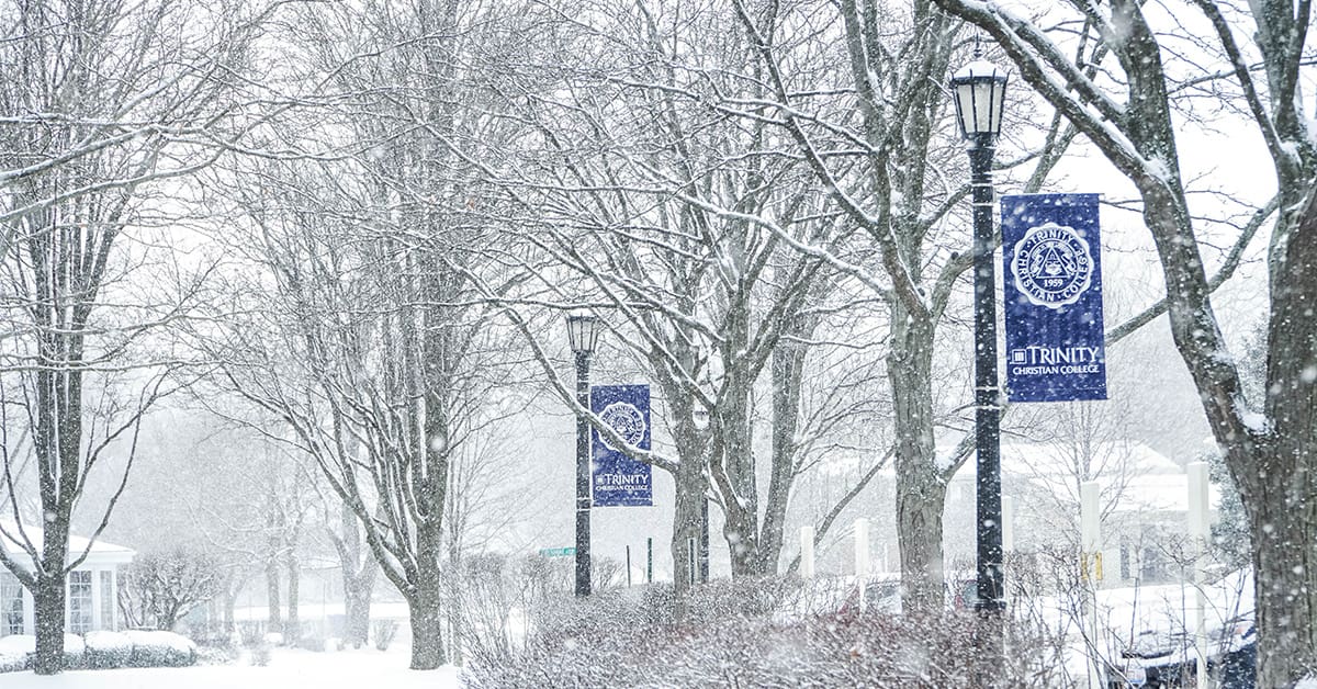 A winter storm warning is in effect with a forecast of heavy snow and high winds during typical commute times; all classes and activities at Trinity are cancelled for Friday, January 12.