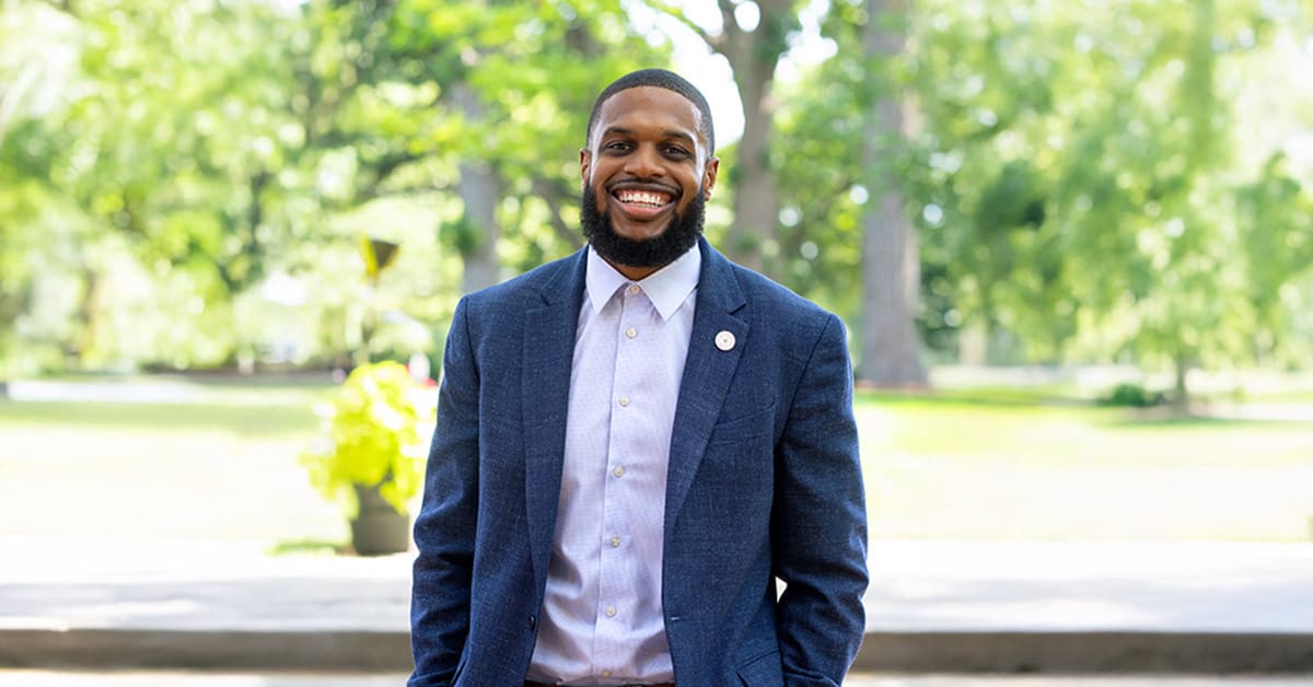 Trinity Christian College is pleased to announce the appointment of the Rev. Stephen Cartwright as Campus Pastor, following a nationwide search. Before arriving at Trinity, he spent the past eight years serving at Wheaton College in Residence Life and the Chaplain’s Office.